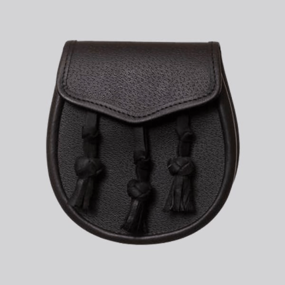 Black Leather Plain Design Knotted Tassel Sporran With Free Chain Belt - Kilt Kingdom