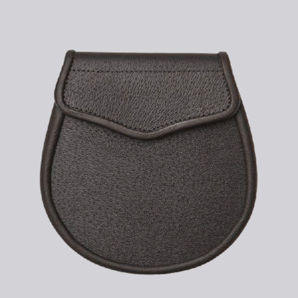 Basic Design Plain Dark Brown Leather Sporran - Kilt Kingdom