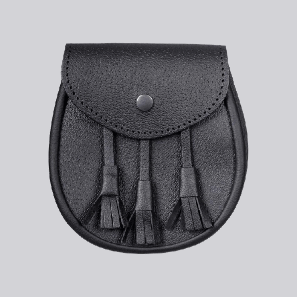 Day Black Leather Sporran - Kilt Kingdom